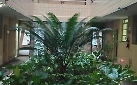 Edifício Cannes AP 16A